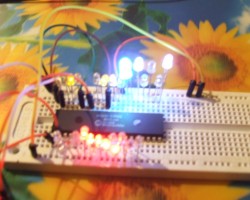 Upravljanje sa 32 LED diode, preko jednog čipa i samo tri pina arduina